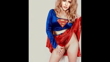 Supergirl Melissa Benoist Being Naked and Silly