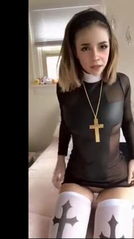 Horny Emma Watson Porn Deepfake (Sister Emma Shows off her Tits on Halloween)